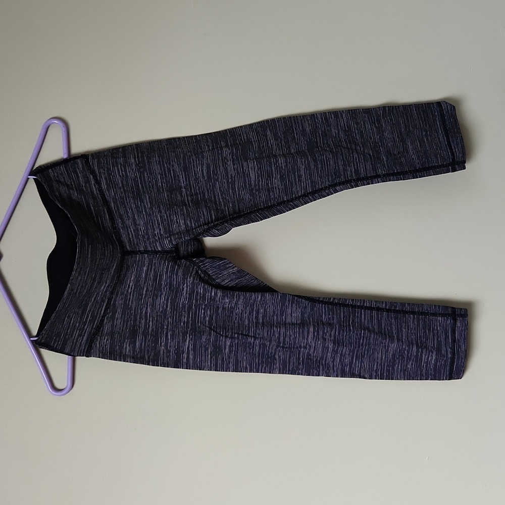 Lululemon leggings size 4